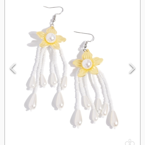 Prom Personality Yellow Earrings 💛 ✨️ - Picture 2 of 3